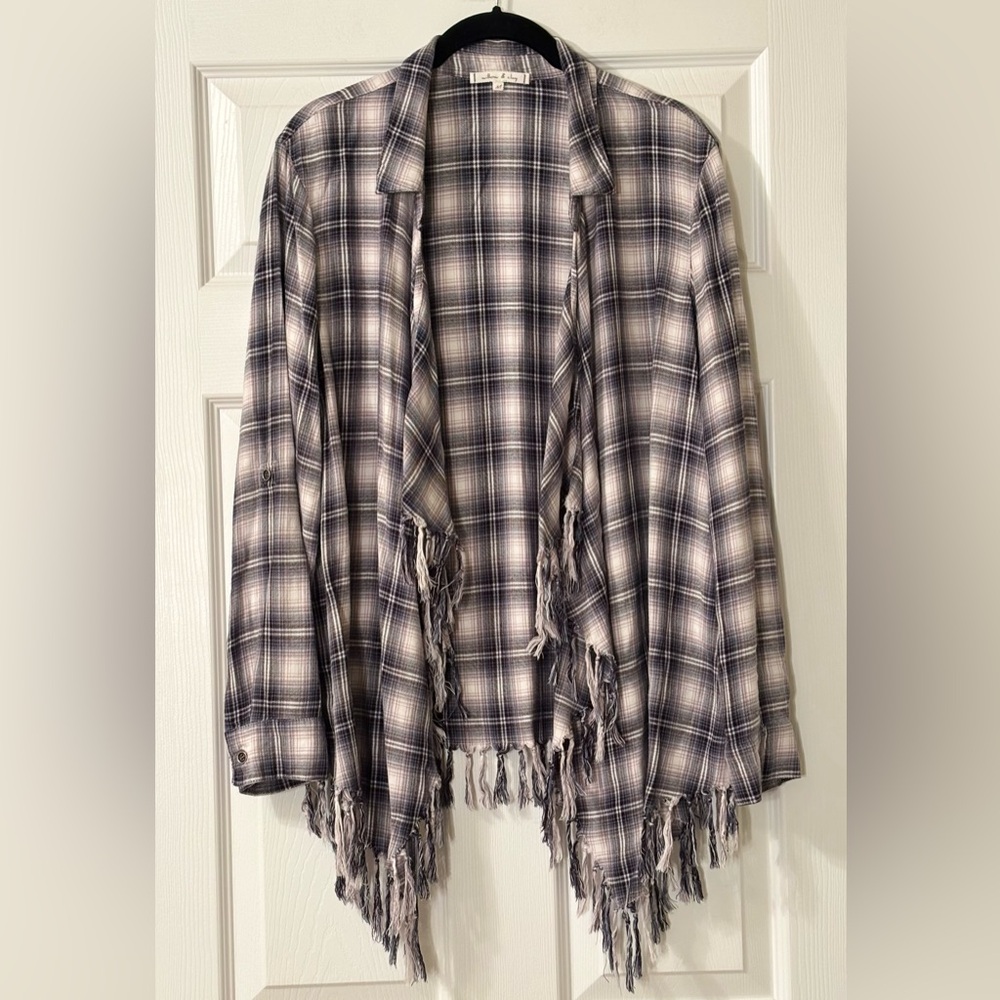 Willow & Clay Open Front Plaid Fringe Shirt Size M
